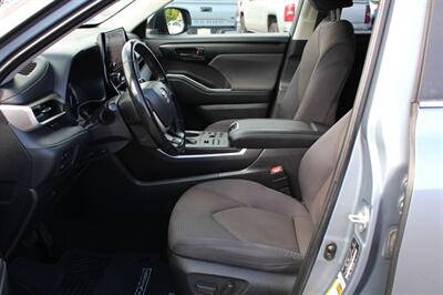 2023 Toyota Highlander LE   - Photo 13 - Layton, UT 84041