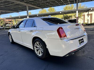 2016 Chrysler 300C   - Photo 20 - Vista, CA 92084
