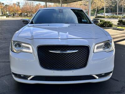 2016 Chrysler 300C   - Photo 23 - Vista, CA 92084