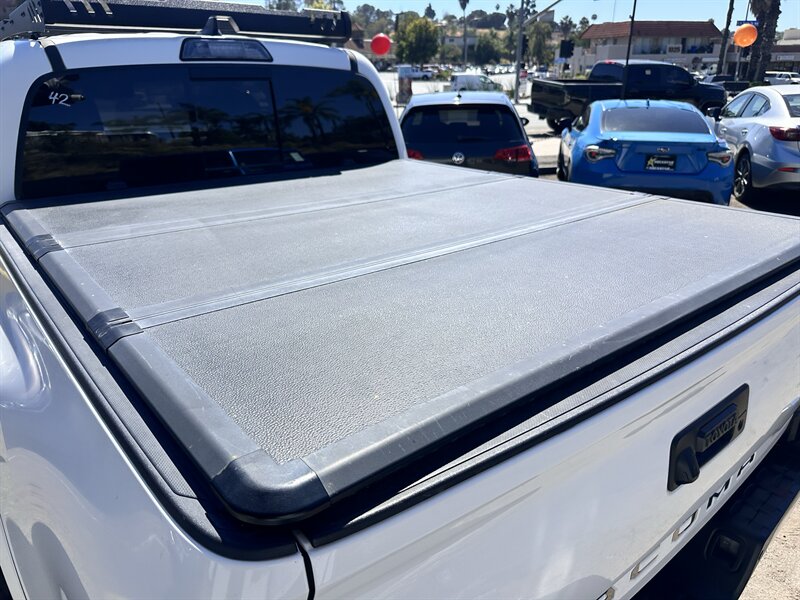 2018 Toyota Tacoma SR5 V6 - Photo 21 - Vista, CA 92084