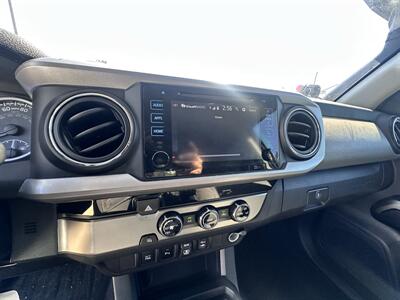 2018 Toyota Tacoma SR5 V6 - Photo 17 - Vista, CA 92084