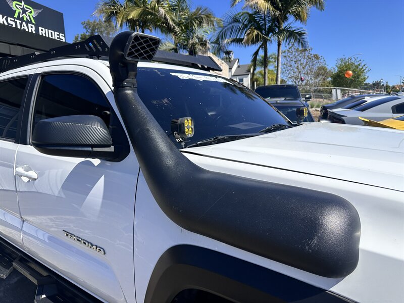2018 Toyota Tacoma SR5 V6 - Photo 24 - Vista, CA 92084