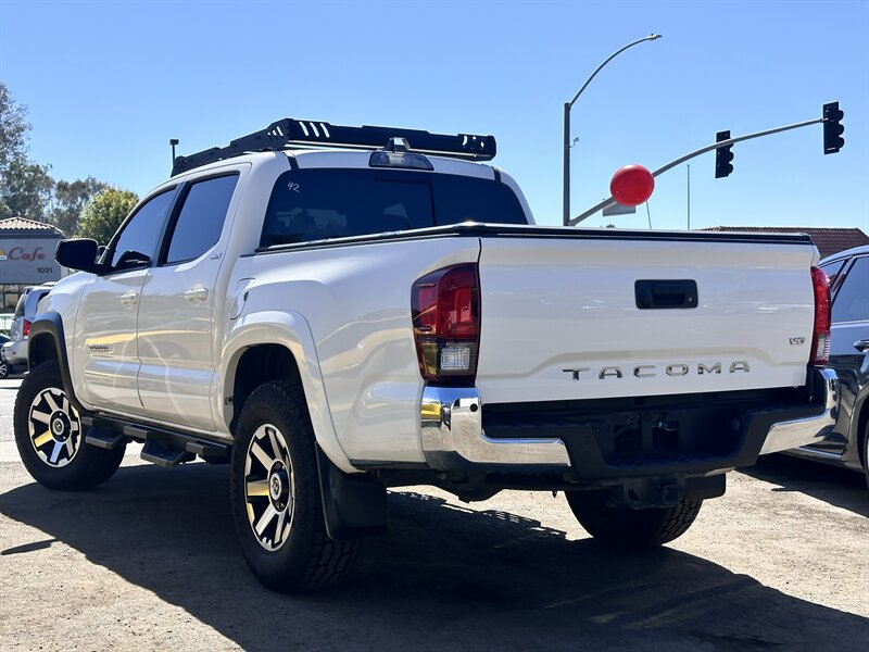 2018 Toyota Tacoma SR5 V6 - Photo 10 - Vista, CA 92084