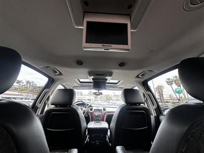 2014 Cadillac Escalade ESV Premium * 22 " RIMS * 2 TVS *   - Photo 35 - Vista, CA 92084