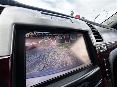 2014 Cadillac Escalade ESV Premium * 22 " RIMS * 2 TVS *   - Photo 31 - Vista, CA 92084