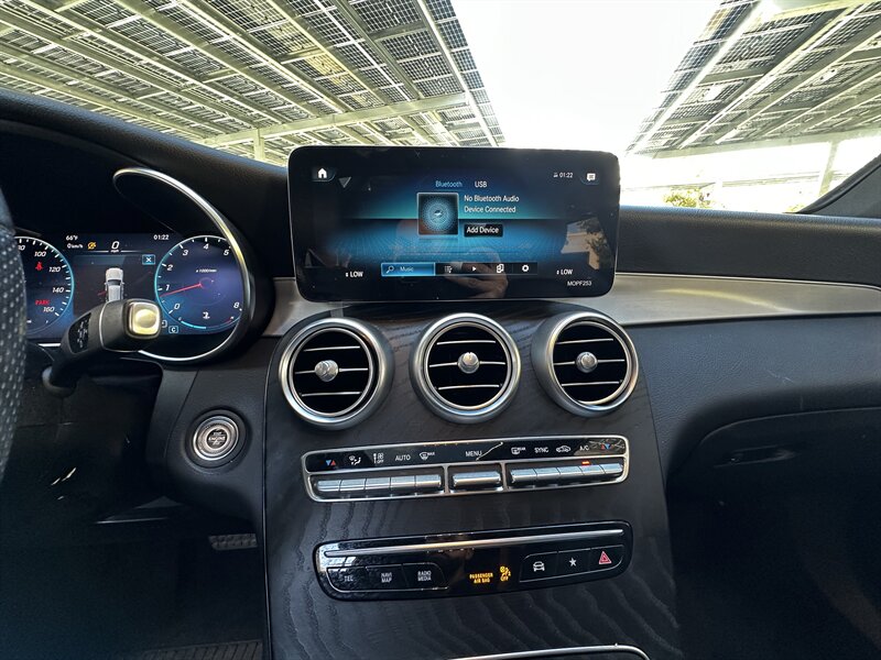 2021 Mercedes-Benz GLC GLC 300 - Photo 15 - Vista, CA 92084