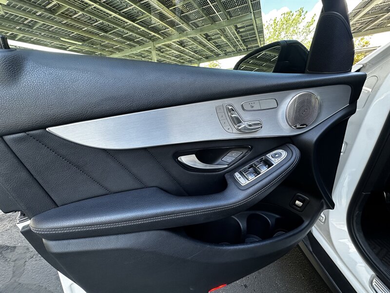 2021 Mercedes-Benz GLC GLC 300 - Photo 25 - Vista, CA 92084