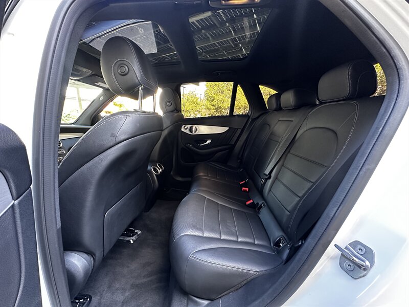 2021 Mercedes-Benz GLC GLC 300 - Photo 24 - Vista, CA 92084