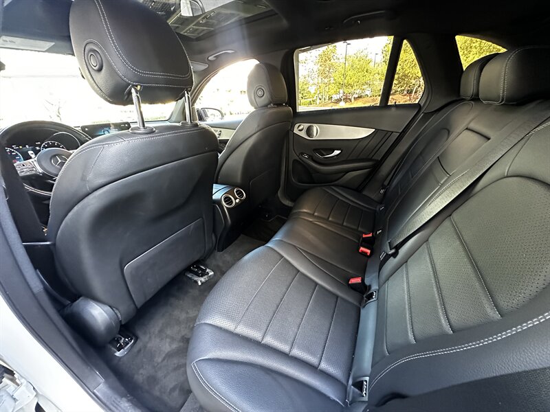 2021 Mercedes-Benz GLC GLC 300 - Photo 23 - Vista, CA 92084