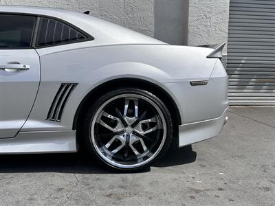 2013 Chevrolet Camaro LS * LOW MILES * ALL CUSTOM * 22 " RIMS *   - Photo 26 - Vista, CA 92084