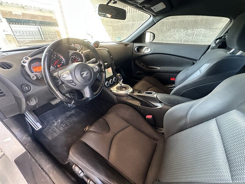 2018 Nissan 370Z * NIZMO KIT * LOWERED * RIMS * EXHAUST * INTAKE * - Photo 38 - Vista, CA 92084