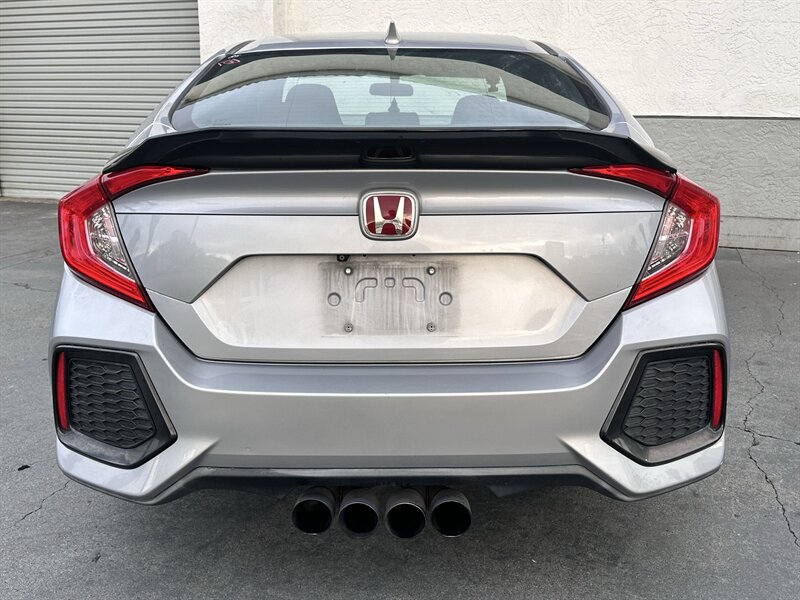 2017 Honda Civic Si - Photo 16 - Vista, CA 92084
