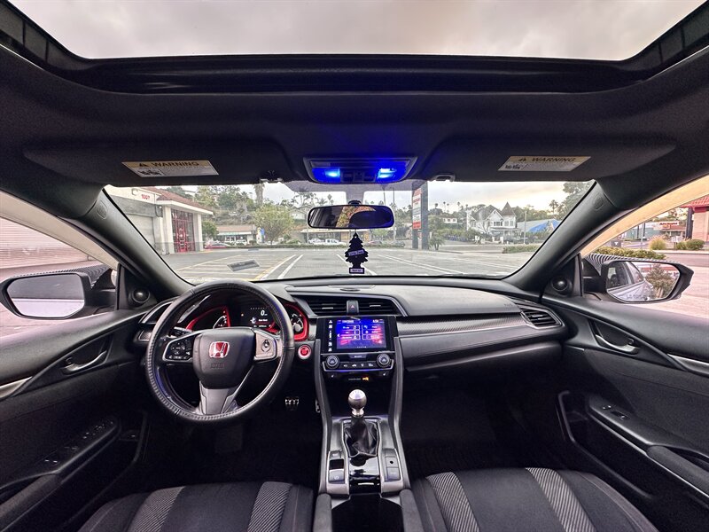 2017 Honda Civic Si - Photo 23 - Vista, CA 92084