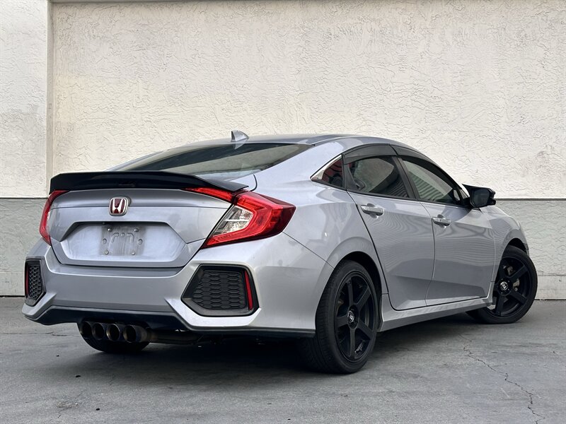 2017 Honda Civic Si - Photo 14 - Vista, CA 92084