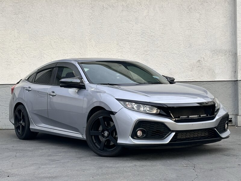 2017 Honda Civic Si - Photo 11 - Vista, CA 92084