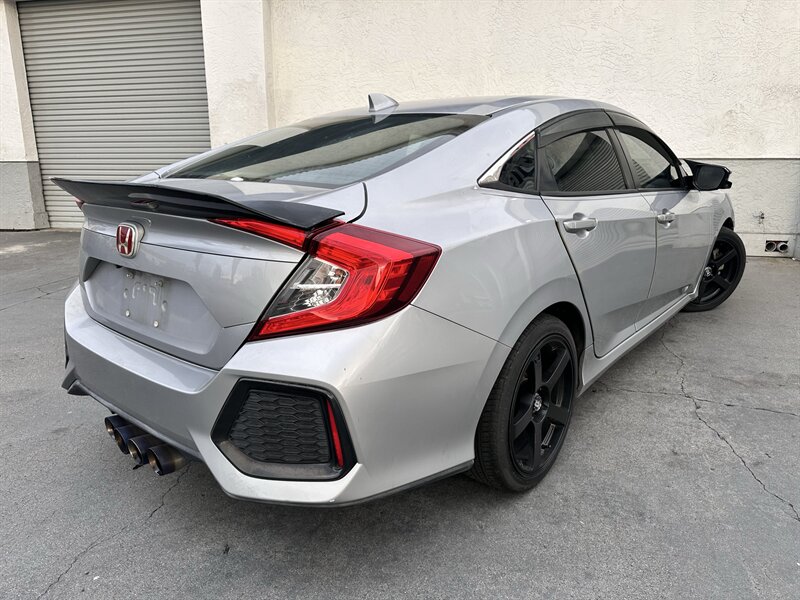 2017 Honda Civic Si - Photo 17 - Vista, CA 92084