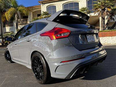 2017 Ford Focus RS   - Photo 2 - Vista, CA 92084