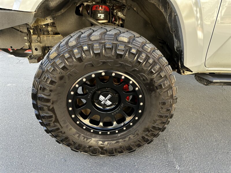 2018 Toyota Tacoma TRD Sport - Photo 13 - Vista, CA 92084