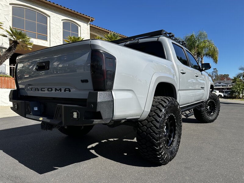 2018 Toyota Tacoma TRD Sport - Photo 4 - Vista, CA 92084