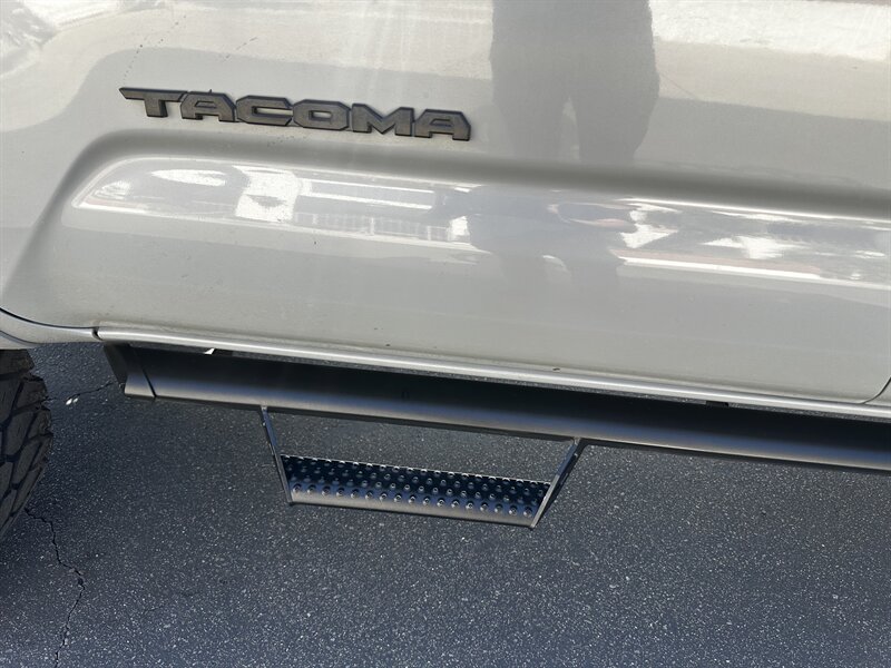 2018 Toyota Tacoma TRD Sport - Photo 25 - Vista, CA 92084