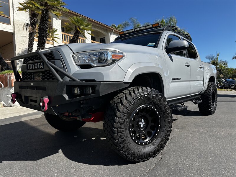 2018 Toyota Tacoma TRD Sport - Photo 3 - Vista, CA 92084