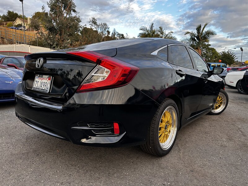 2016 Honda Civic LX   - Photo 15 - Vista, CA 92084
