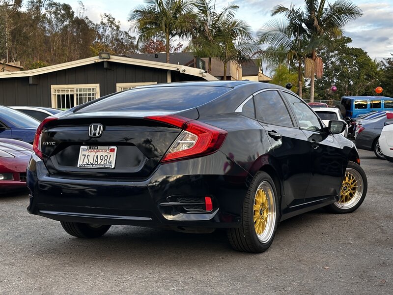 2016 Honda Civic LX   - Photo 16 - Vista, CA 92084