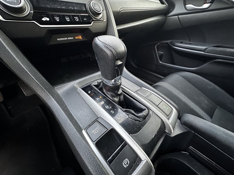 2016 Honda Civic LX   - Photo 3 - Vista, CA 92084