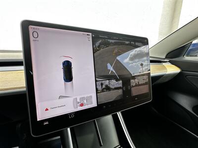 2020 Tesla Model 3 Standard Range Plus   - Photo 19 - Vista, CA 92084