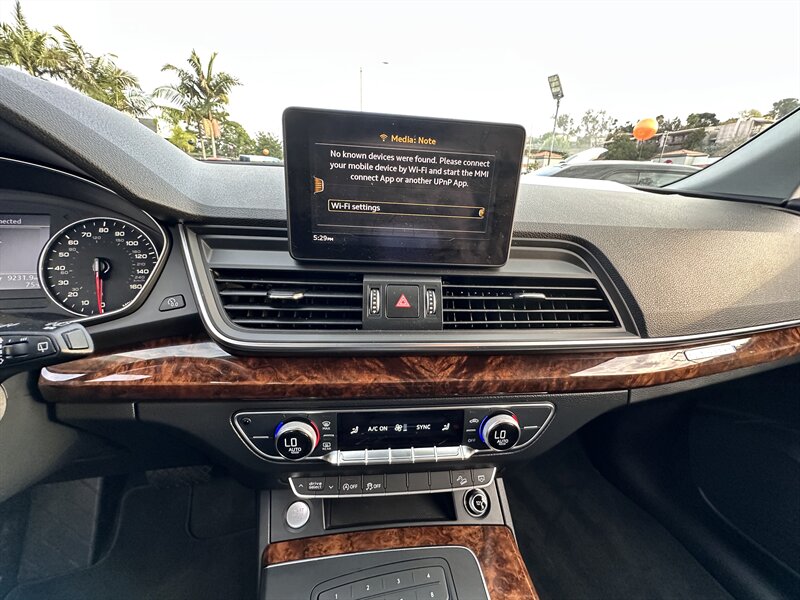 2018 Audi Q5 2.0T quattro Premium - Photo 13 - Vista, CA 92084