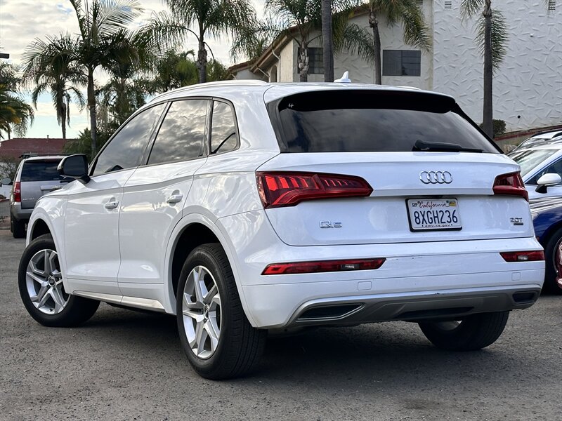 2018 Audi Q5 2.0T quattro Premium - Photo 2 - Vista, CA 92084