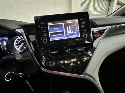 2023 Toyota Camry SE   - Photo 17 - Vista, CA 92084