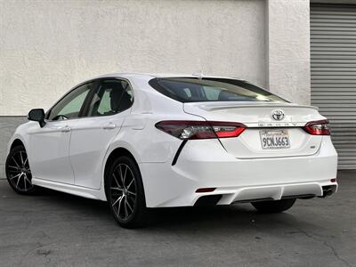 2023 Toyota Camry SE   - Photo 4 - Vista, CA 92084