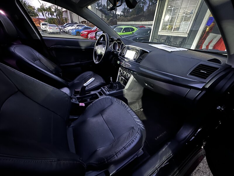 2016 Mitsubishi Lancer GT - Photo 19 - Vista, CA 92084