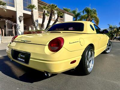 2002 Ford Thunderbird Deluxe   - Photo 12 - Vista, CA 92084