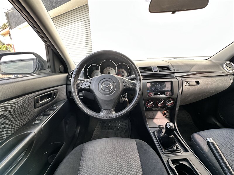 2008 Mazda Mazda3 i Sport * 5 SPEED MANUAL * 4CYL * SPORTY - Photo 16 - Vista, CA 92084