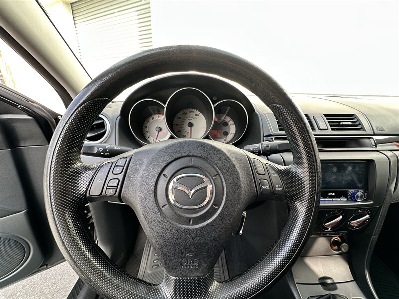 2008 Mazda Mazda3 i Sport * 5 SPEED MANUAL * 4CYL * SPORTY - Photo 22 - Vista, CA 92084