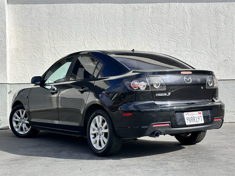 2008 Mazda Mazda3 i Sport * 5 SPEED MANUAL * 4CYL * SPORTY - Photo 4 - Vista, CA 92084