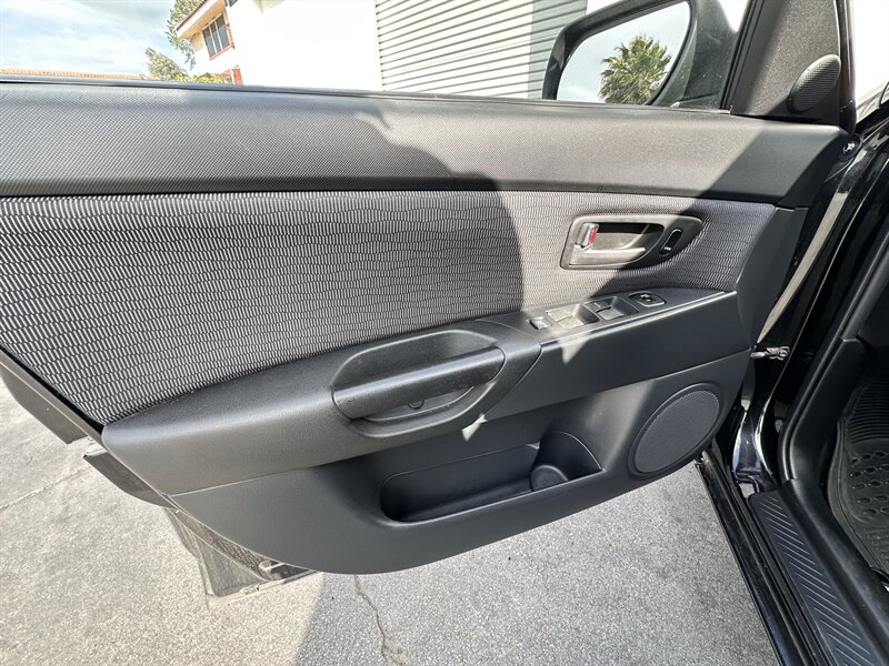 2008 Mazda Mazda3 i Sport * 5 SPEED MANUAL * 4CYL * SPORTY - Photo 23 - Vista, CA 92084