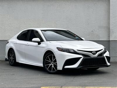 2021 Toyota Camry SE   - Photo 6 - Vista, CA 92084