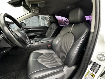 2021 Toyota Camry SE   - Photo 26 - Vista, CA 92084