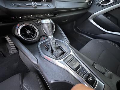 2016 Chevrolet Camaro SS   - Photo 24 - Vista, CA 92084