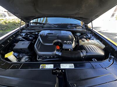 2015 Dodge Challenger SXT   - Photo 4 - Vista, CA 92084