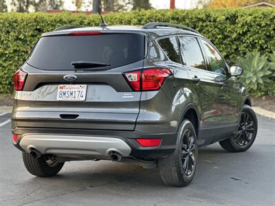 2019 Ford Escape SEL   - Photo 2 - Vista, CA 92084