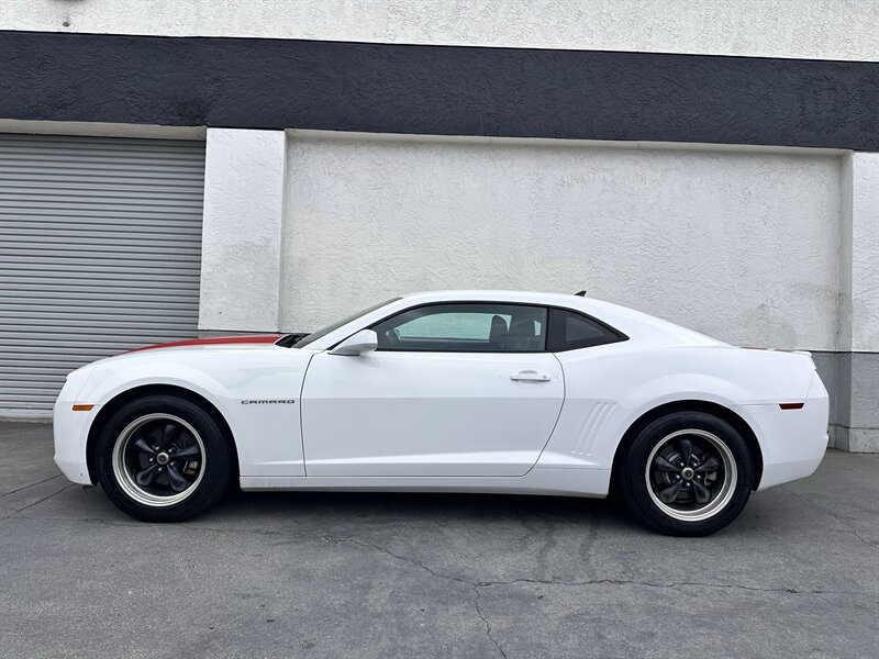 2012 Chevrolet Camaro LS - Photo 5 - Vista, CA 92084