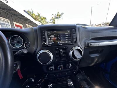 2015 Jeep Wrangler Unlimited Sahara * LIFTED * 20 " RIMS * 35 " TIRES * 4X4 *   - Photo 26 - Vista, CA 92084