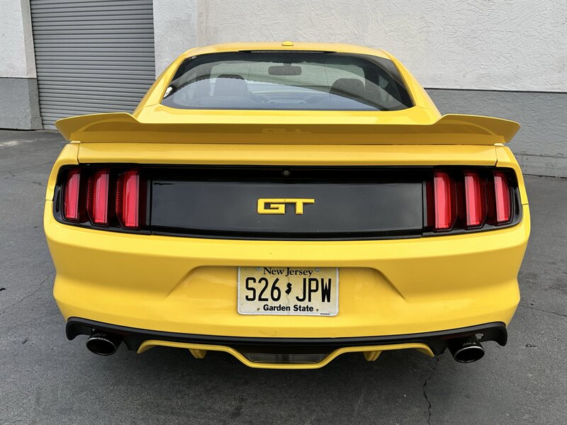2015 Ford Mustang GT Premium * 5.0 COYOTE V8 * 6 SPEED * BREMBO * - Photo 14 - Vista, CA 92084