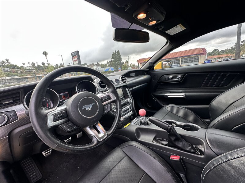 2015 Ford Mustang GT Premium * 5.0 COYOTE V8 * 6 SPEED * BREMBO * - Photo 17 - Vista, CA 92084