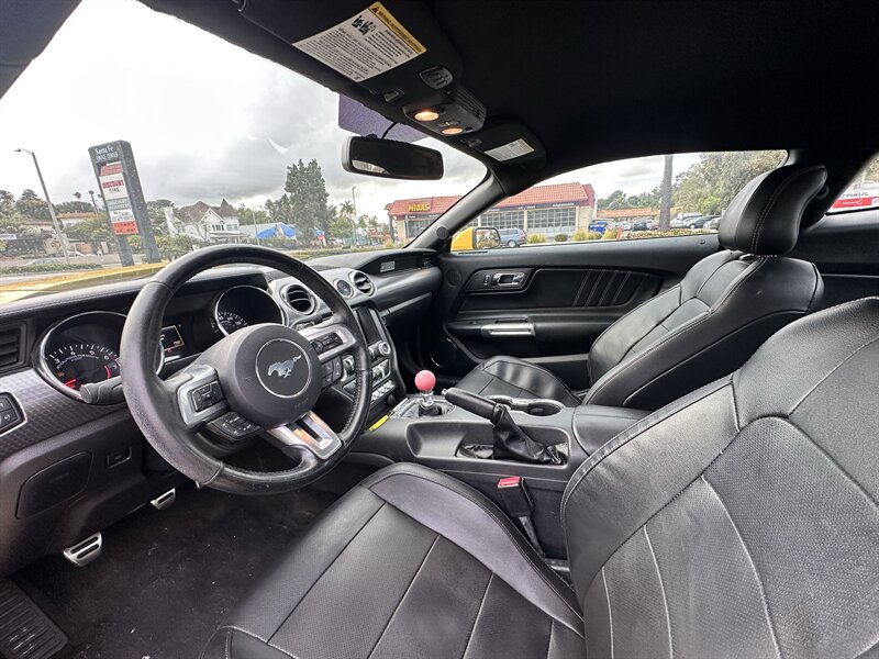 2015 Ford Mustang GT Premium * 5.0 COYOTE V8 * 6 SPEED * BREMBO * - Photo 18 - Vista, CA 92084