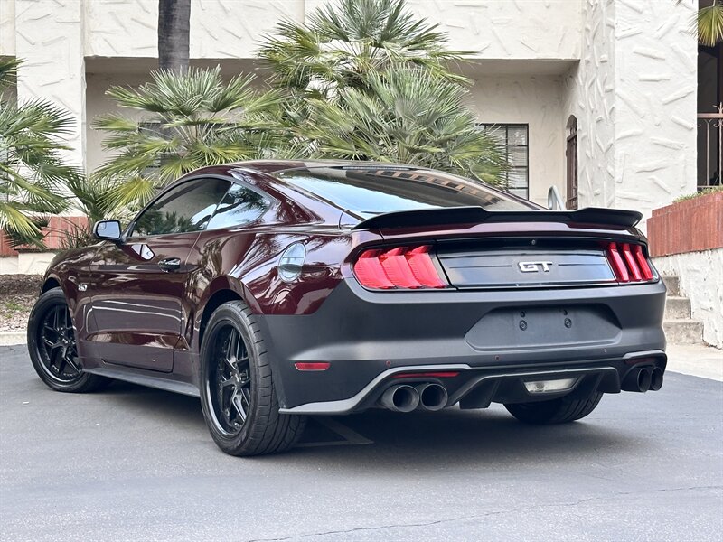 2018 Ford Mustang GT * 5.0 COYOTE V8 * 6 speed* LOW MILES   - Photo 2 - Vista, CA 92084